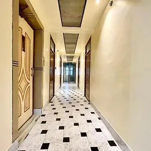 4* Hotel Shivam ! होटल शिवम హోటల్ శివం ஹோட்டல் சிவம் Foreigner's Choice ! Fully Air-conditioned With Lift & Parking Availability, Near Kashi Vishwanath Temple, And Ganga Ghat, Best In 2